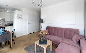 Apartament Zagnańska Patio Vita- z garażem podziemnym i klimatyzacją